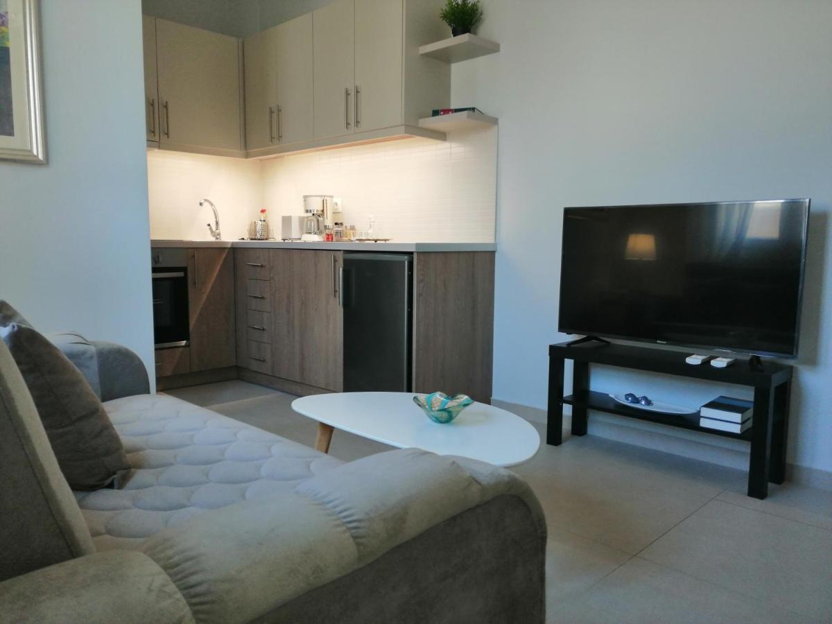 Personal Holiday Homes 罗希姆诺 外观 照片